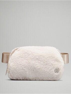 lululemon athletica Fleece Everywhere Belt Bag in Ivory 1L